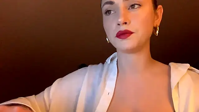 ScarlettSensitive online show from 5, 4, 2026