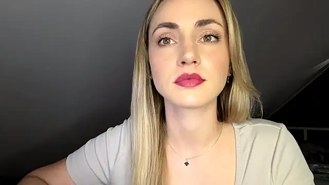 Snapshot of ScarlettSensitive chatting on 22, 5, 2026 ScarlettSensitive online show from 22, 5, 2026