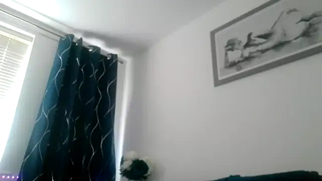 Miss juicy babes69 online show from 25, 3, 2026