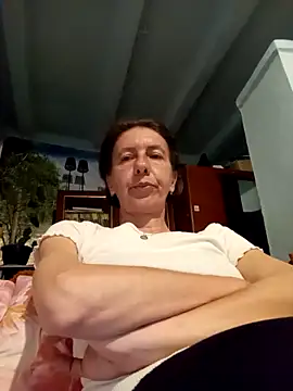Snapshot of Tania9876 chatting on 11, 5, 2026 Tania9876 online show from 11, 5, 2026