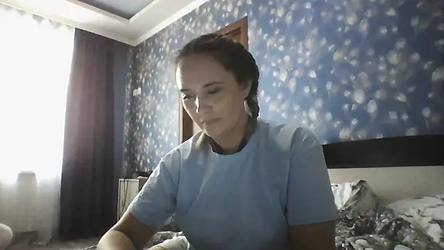 Snapshot of Alisa07qw chatting on 1, 6, 2026 Alisa07qw online show from 1, 6, 2026