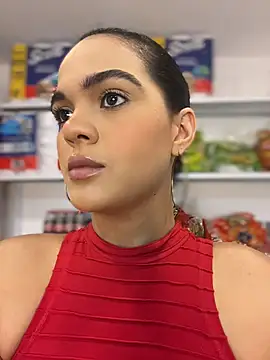 Snapshot of Bella-Ferrer chatting on 14, 5, 2026 Bella-Ferrer online show from 14, 5, 2026