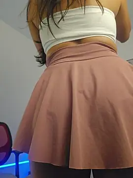 Victoria Evanss online show from 4, 8, 2026