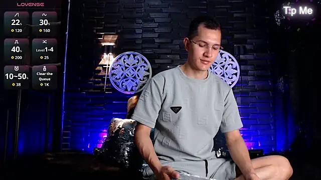 MilanDavid1 online show from 15, 4, 2026