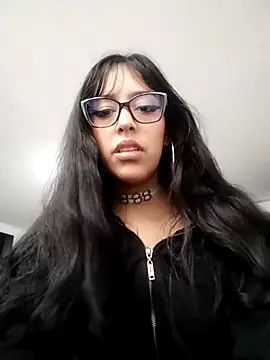 Natalia 27 online show from 9, 3, 2026