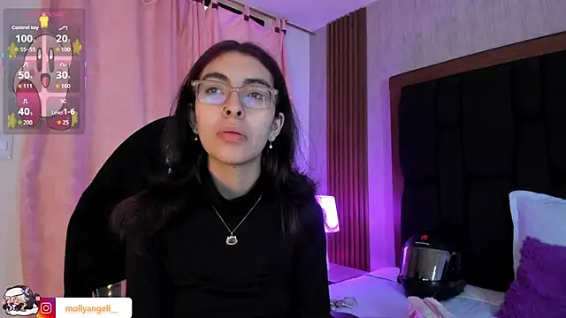 Molly A online show from 5, 6, 2026