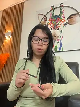 Queen Chanel XXX online show from 2, 4, 2026