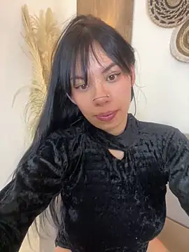 Snapshot of Queen_Chanel_XXX chatting on 28, 4, 2026 Queen Chanel XXX online show from 28, 4, 2026