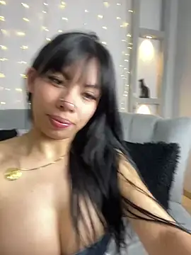 Snapshot of Queen_Chanel_XXX chatting on 26, 5, 2026 Queen Chanel XXX online show from 26, 5, 2026