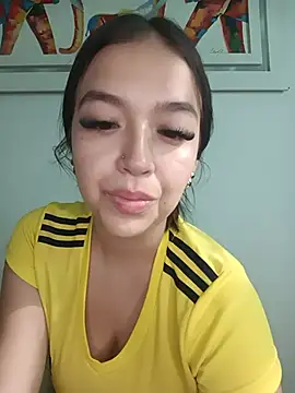 Snapshot of Kitty_Loveee chatting on 27, 6, 2026 Kitty Loveee online show from 27, 6, 2026
