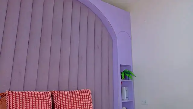 Snapshot of Meganlove__ chatting on 27, 7, 2026 Meganlove online show from 27, 7, 2026