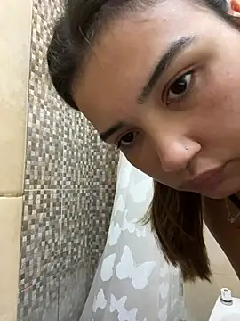 miicbebita online show from 17, 4, 2026