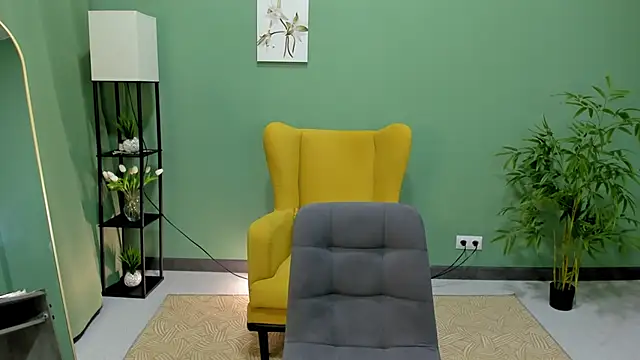 LeticiaRomano online show from 17, 6, 2026