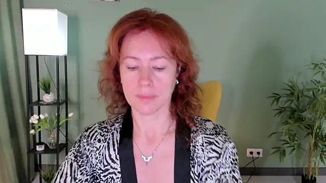 LeticiaRomano online show from 6, 7, 2026