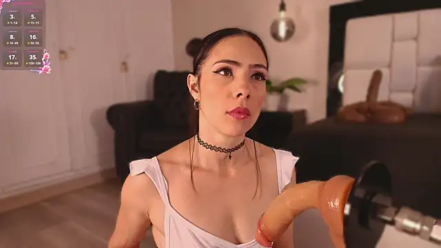 Mia gag  online show from 17, 7, 2026