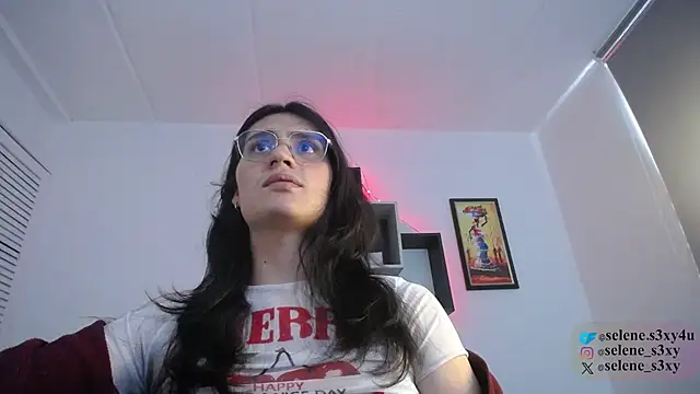 Snapshot of selene_cutie chatting on 5, 4, 2026 selene cutie online show from 5, 4, 2026
