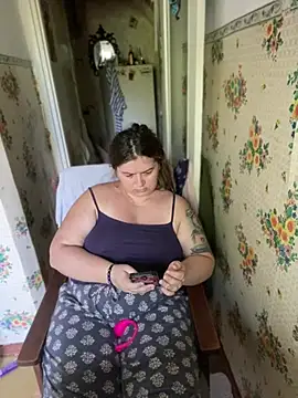 Snapshot of Nenssy555 chatting on 15, 7, 2026 Nenssy555 online show from 15, 7, 2026