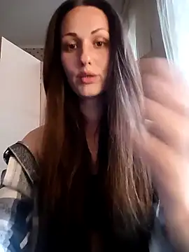 LunaCrystall online show from 14, 4, 2026