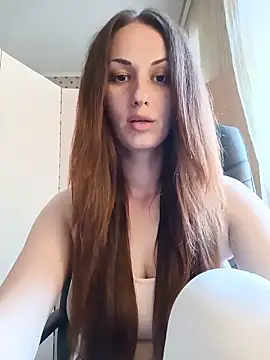 LunaCrystall online show from 11, 6, 2026