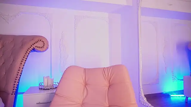 LucianaBlanco  online show from 9, 8, 2026