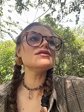 Snapshot of Tallulah_Kinky chatting on 18, 6, 2026 Tallulah Kinky online show from 18, 6, 2026