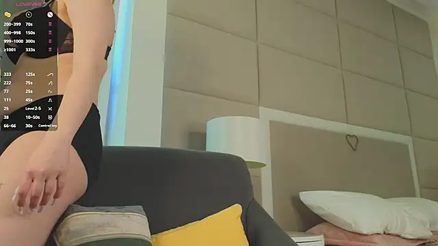 Boobinary online show from 8, 4, 2026