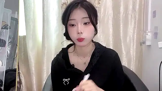 yiyibaby2026 online show from 24, 3, 2026