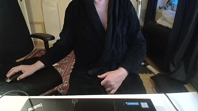 Snapshot of Buggemann chatting on 29, 4, 2026 Buggemann online show from 29, 4, 2026
