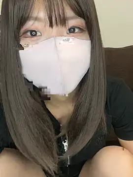 Snapshot of ichigonoiichan chatting on 17, 4, 2026 ichigonoiichan online show from 17, 4, 2026