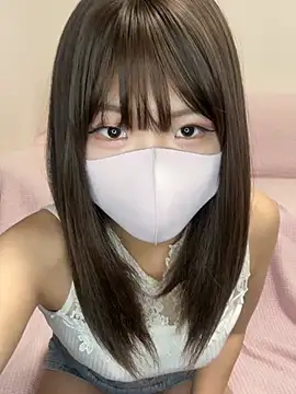 Snapshot of ichigonoiichan chatting on 28, 4, 2026 ichigonoiichan online show from 28, 4, 2026