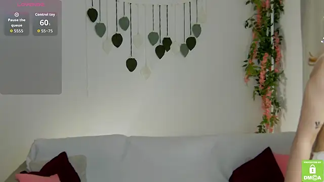 Rachel lips online show from 21, 4, 2026