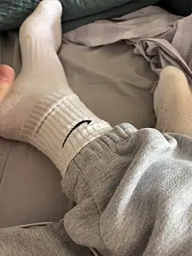 sniffeet online show from 11, 3, 2026