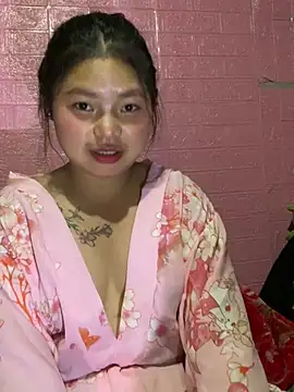 Snapshot of Motminhthoi chatting on 6, 4, 2026 Motminhthoi online show from 6, 4, 2026