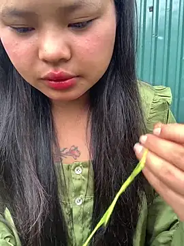Snapshot of Motminhthoi chatting on 12, 5, 2026 Motminhthoi online show from 12, 5, 2026