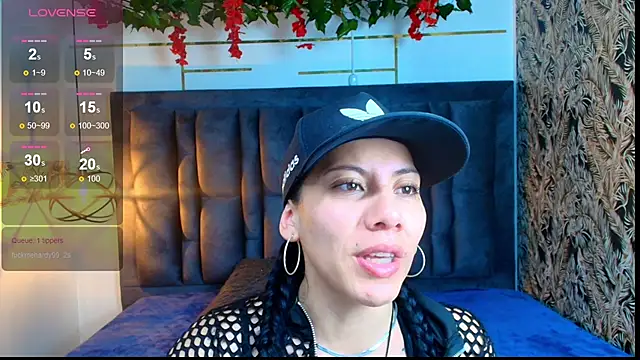 Abril Fox   online show from 15, 6, 2026