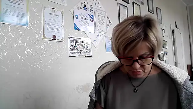 Snapshot of TatkaYang chatting on 2, 6, 2026 TatkaYang online show from 2, 6, 2026