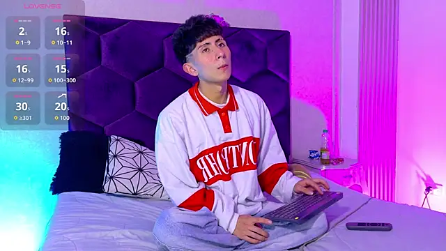 AndyJustgame  online show from 15, 4, 2026