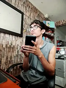 Snapshot of jhosuamoore chatting on 7, 8, 2026 jhosuamoore online show from 7, 8, 2026