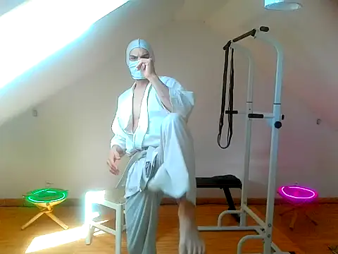 NinjaLaser online show from 6, 4, 2026