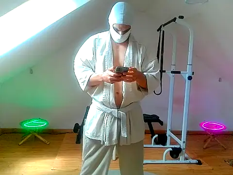NinjaLaser online show from 11, 5, 2026