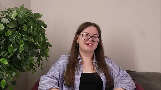 Snapshot of LinseyBellisario chatting on 14, 3, 2026 LinseyBellisario online show from 14, 3, 2026