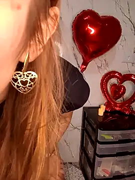Snapshot of Atena_demeter chatting on 30, 4, 2026 Atena demeter online show from 30, 4, 2026