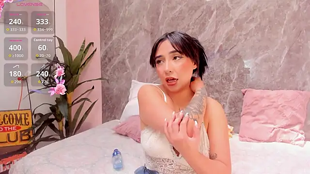 Megan Stein online show from 25, 4, 2026