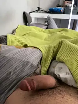 hardboii00 online show from 16, 4, 2026