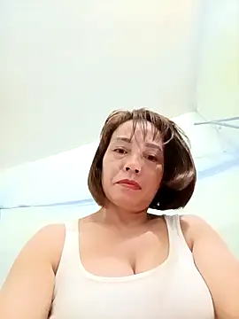 Lyly22x online show from 9, 5, 2026