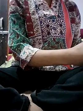 Snapshot of Tasty_Cherry chatting on 9, 4, 2026 Tasty Cherry online show from 9, 4, 2026