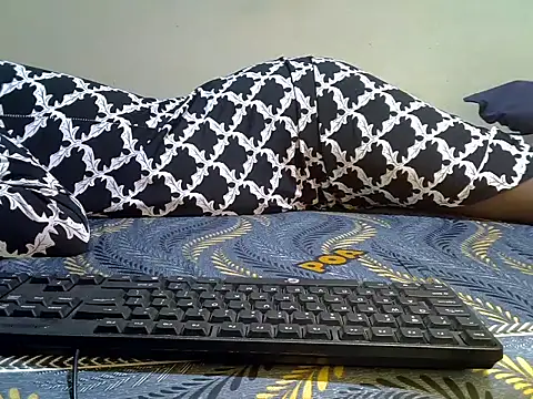 KendyQ  online show from 23, 4, 2026