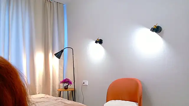 HoneyPetite online show from 11, 4, 2026