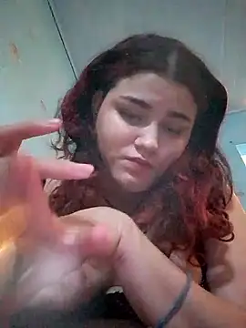 Amyzinhawolf online show from 16, 3, 2026