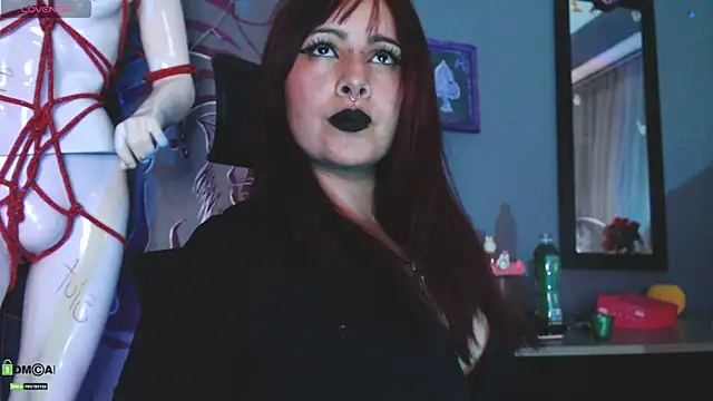 Snapshot of Regina_Iris chatting on 11, 7, 2026 Regina Iris online show from 11, 7, 2026